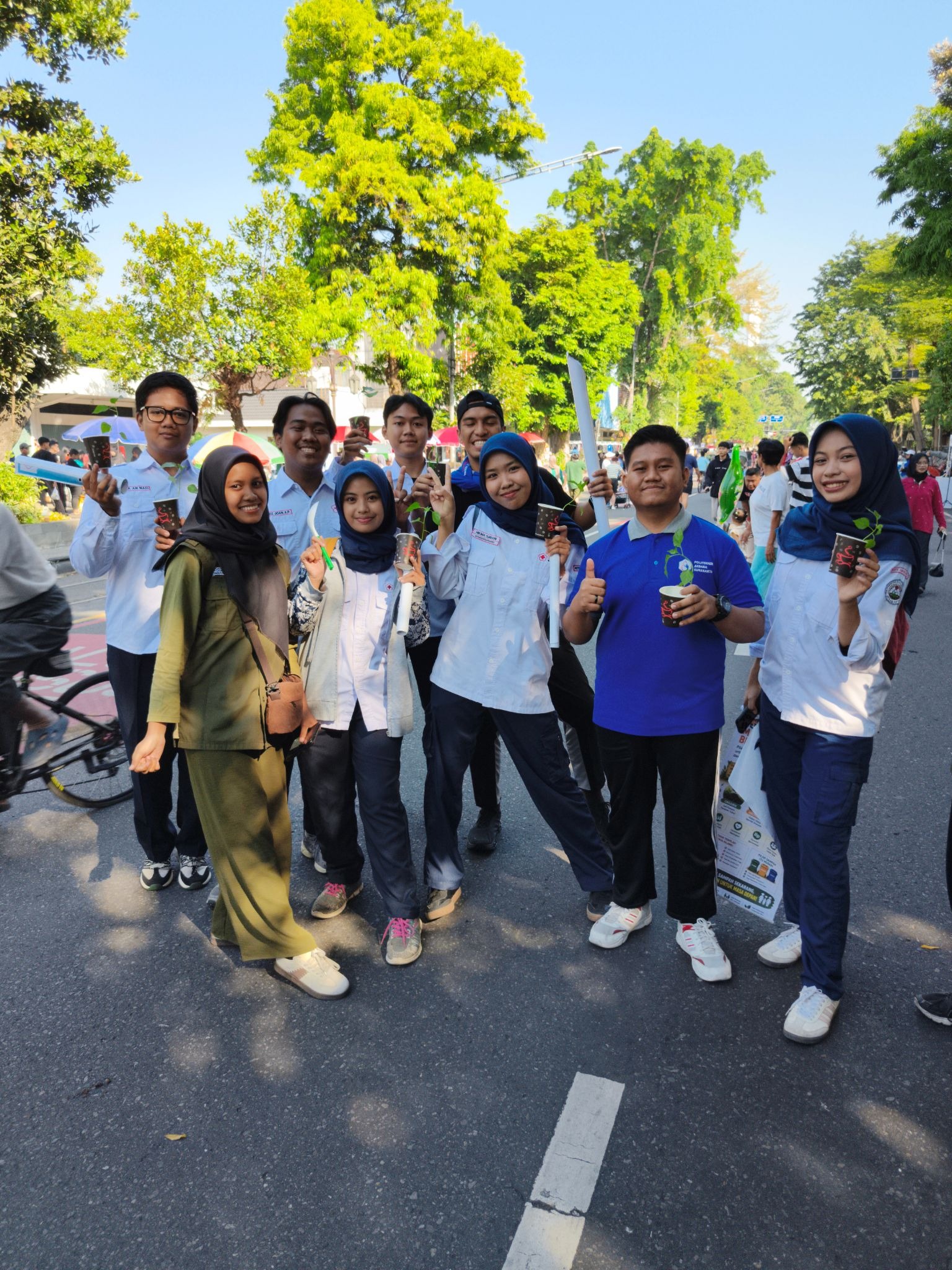 Mahasiswa Ilmu Lingkungan Edukasi Pengelolaan Sampah pada Peringatan Hari Lingkungan Hidup Sedunia di CFD Surakarta